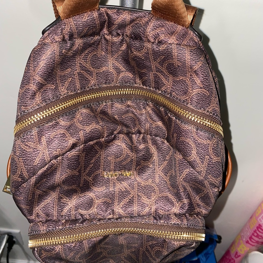 Backpack - Picture 2 of 15